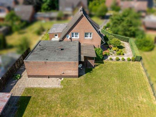 Garagenkomplex - Rückseite