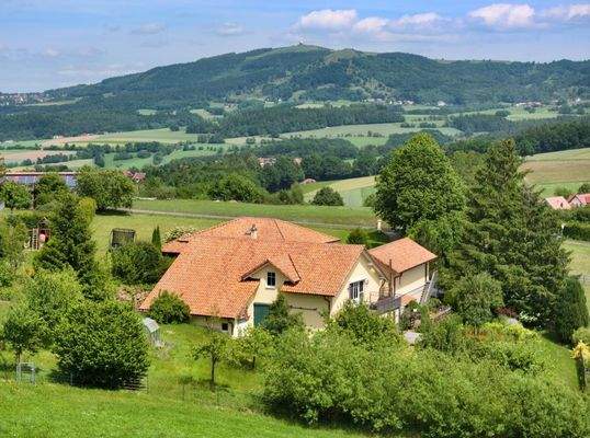 Haus Rückseite mit Blick auf Wasserkuppe