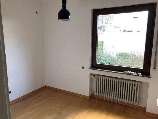 3.Ebene, kleines Kinderzimmer von Treppe aus links