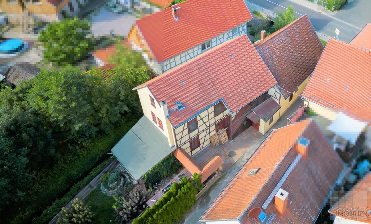 Modernes Wohnen in saniertem, historischem Gebäude nahe an Erfurt