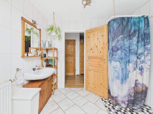 CAM01223G0-PR0176-STILL048