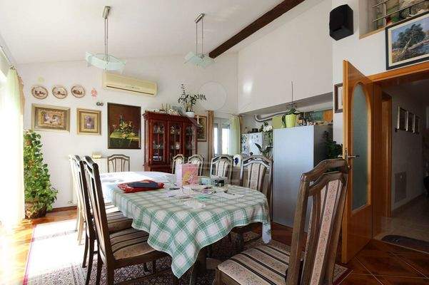 ...mit offenem Wohnraum