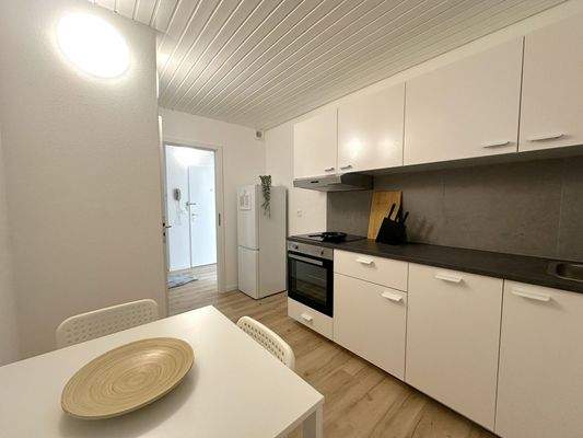 Moderne, helle Küche