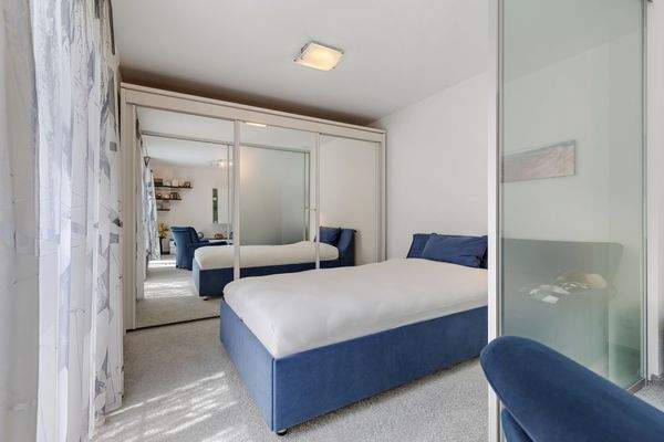 Glasabtrennung zum Schlafbereich