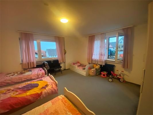 Kinderzimmer EG