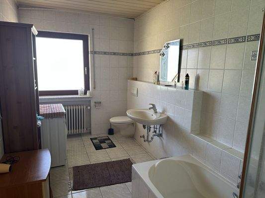 Badezimmer DG Wohnung