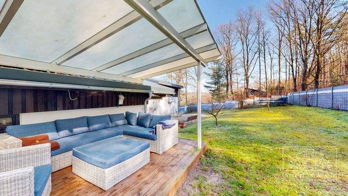 Sitzlounge am Waldrand