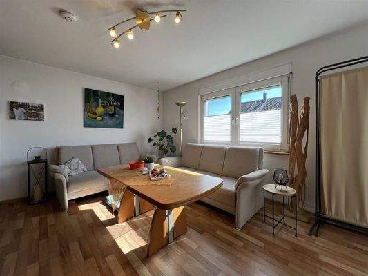 Lichtdurchfluteter Wohnbereich EG