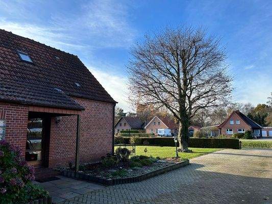 Blick zum Haupteingang