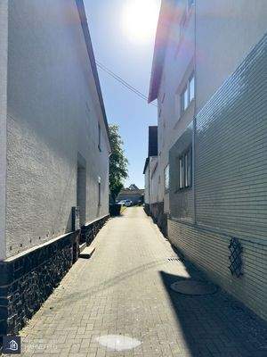 Zugang zum Hinterhaus