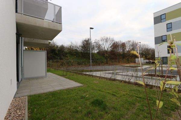 Terrasse mit Privatgarten