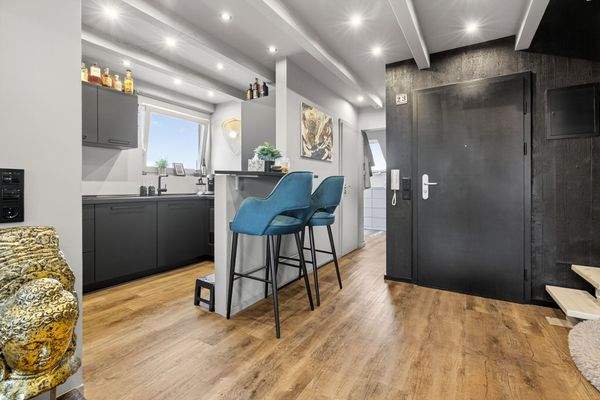 Küche und Eingangsbereich