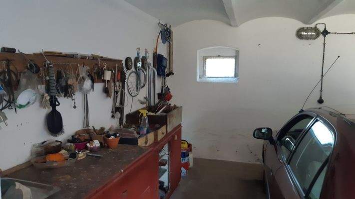 Nebengebäude Garage.jpg