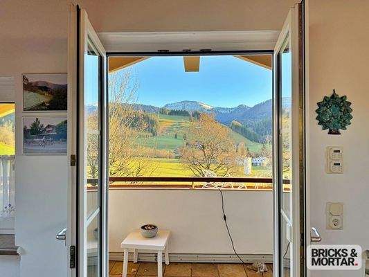 DG 1 Blick Hochgrat und Balkon