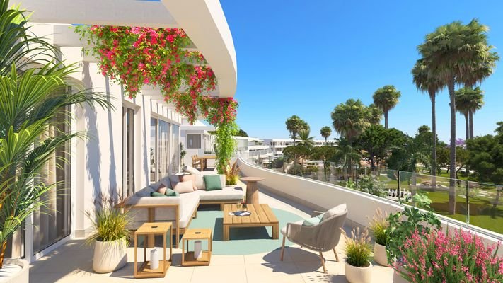 Penthouse Poolside