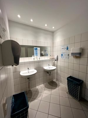 weitere sanitäre Anlagen