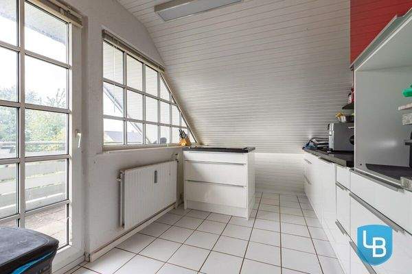 Küche im Dachgeschoss ...