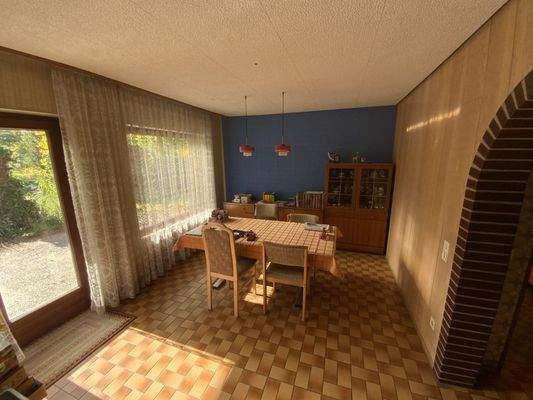 Essecke mit Zugang Terrasse