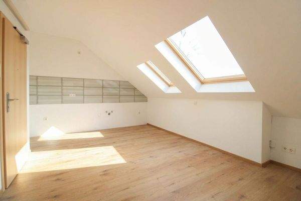 Eingangs - Küchenbereich