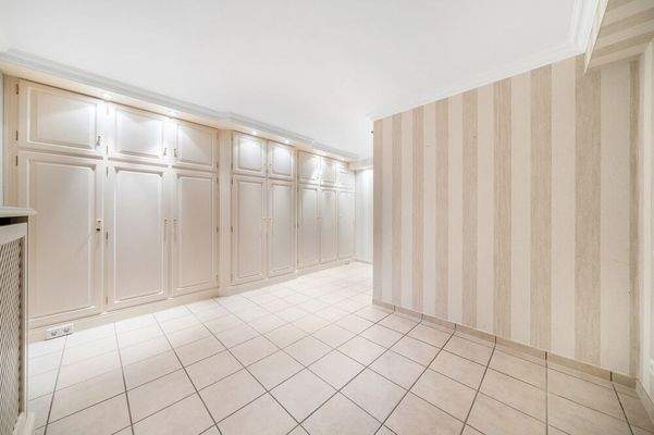 Zimmer im Souterrain