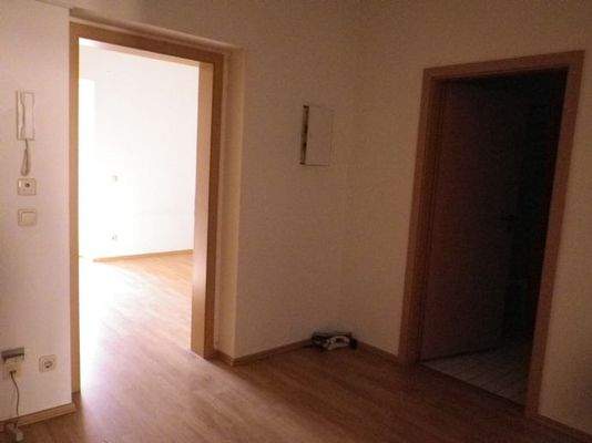 Flur zum Schlafzimmer/ Bad