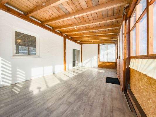 überdachte Terrasse