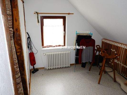 Das zweite Zimmer im 1. OG.JPG