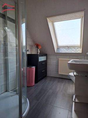 Badezimmer DG