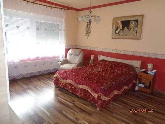 Wohnzimmer 20m (zur Zeit auch Schlafzimmer)