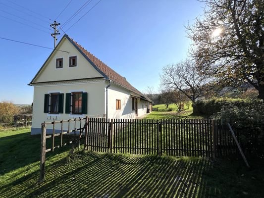 Wohnhaus mit angrenzendem Stadl