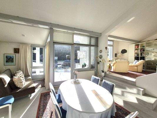 Essen und Wohnen auf zwei Ebenen