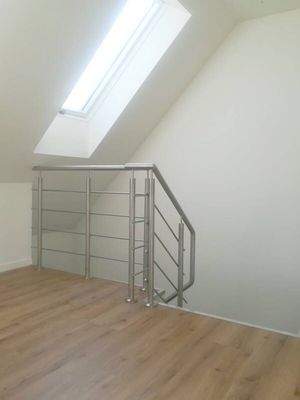 Modern gestaltete Empore OG