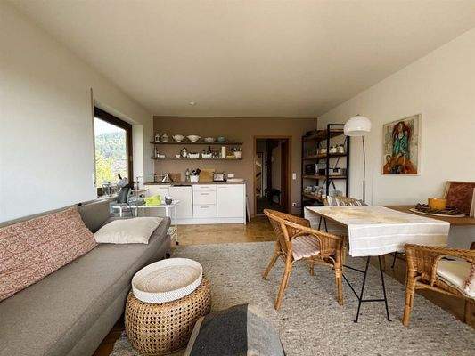 Wohn-/Esszimmer mit Küche