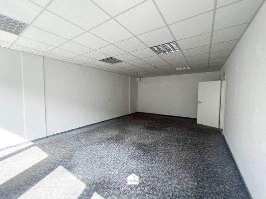 Büro 2.jpg