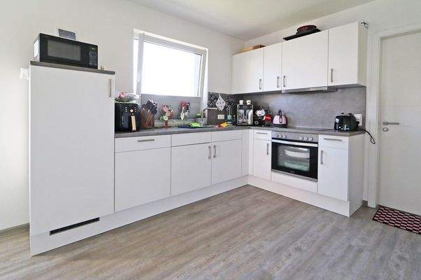 V1536 Küche Haus rechts EG