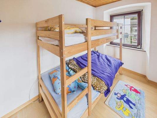 CAM01223G0-PR0194-STILL023