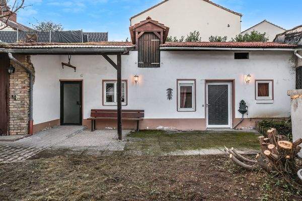 Nebengebäude - Außenansicht