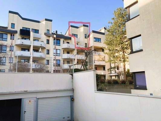 Rückansicht • TG-Einfahrt