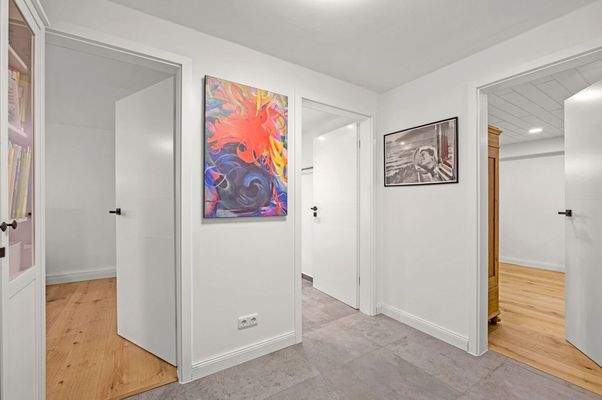 Wohnliche Räume im Souterrain