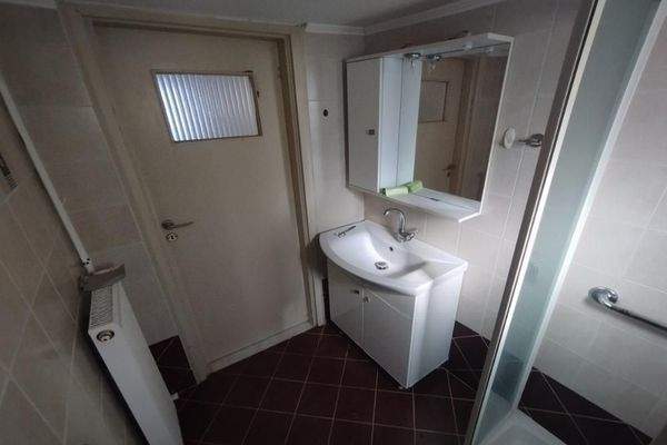 Kreta, Vamvakopoulo: Charmantes Haus in ruhiger Lage nahe der Stadt zu verkaufen