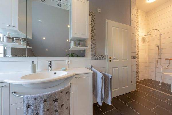 Haus 3 DG Bad en Suite 