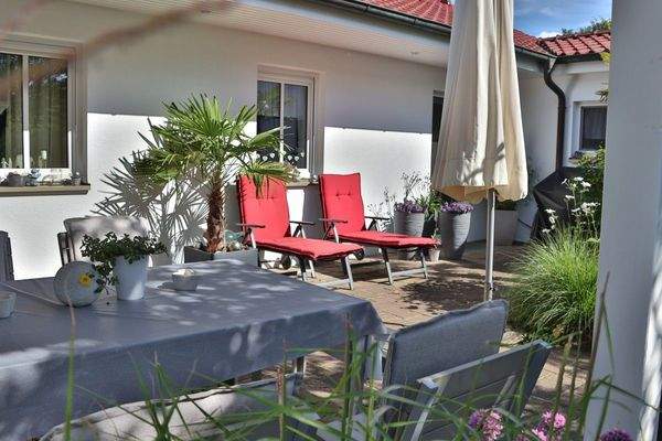 große Süd- West Terrasse