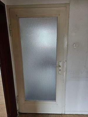 Eingangstür Wohnung.jpg