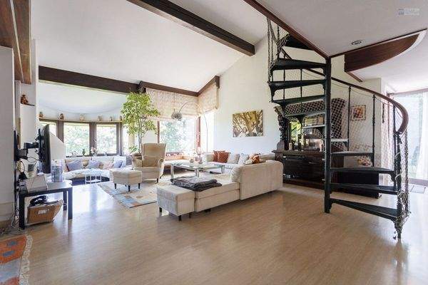 Großzügiger Wohnbereich