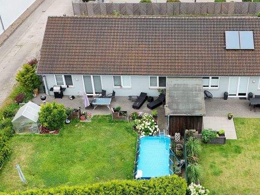 Bungalow 2 Gartenansicht 