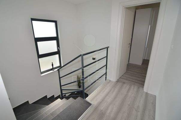 Insgesamt sind hier vier fabelhafte Schlafzimmer