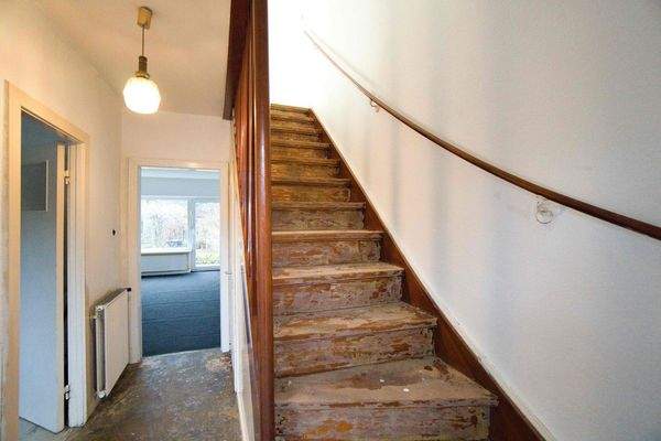 Flur und Treppenaufgang