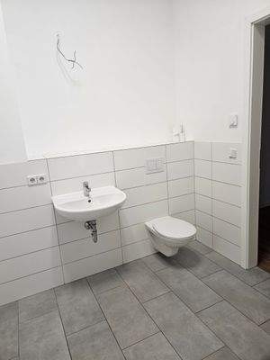 Modernes Badezimmer