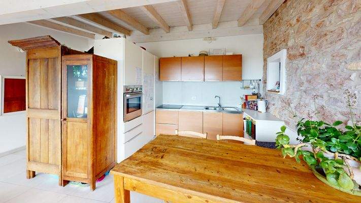 NC-052-43-Kitchen.jpg