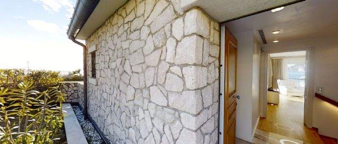 2.OG (EG) Vorgarten/ Haupteingang/ Haustüre